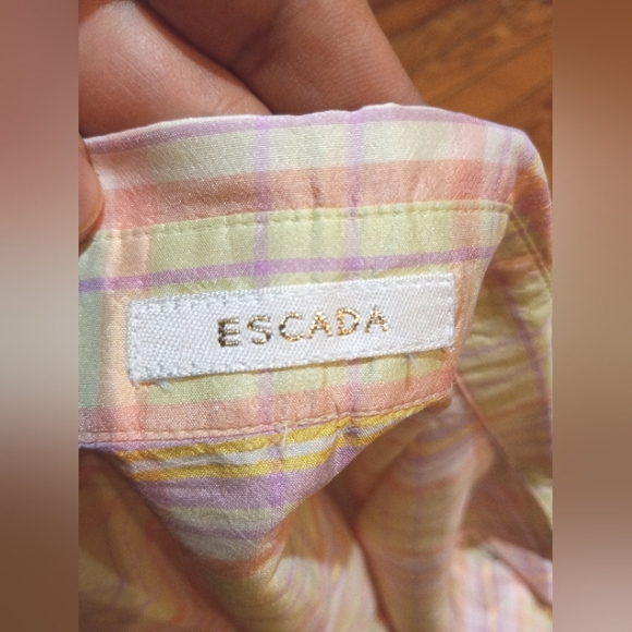 Escada shirt - Picture 10 of 11